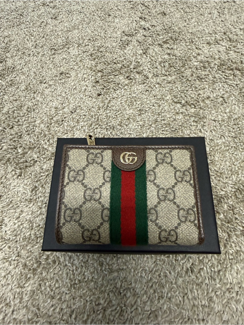 Gucci Wallet - Picture 7 of 11